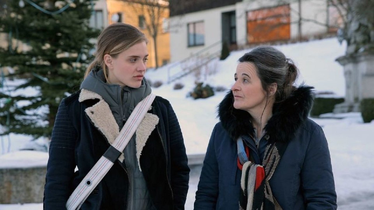 Zamarznięte jezioro