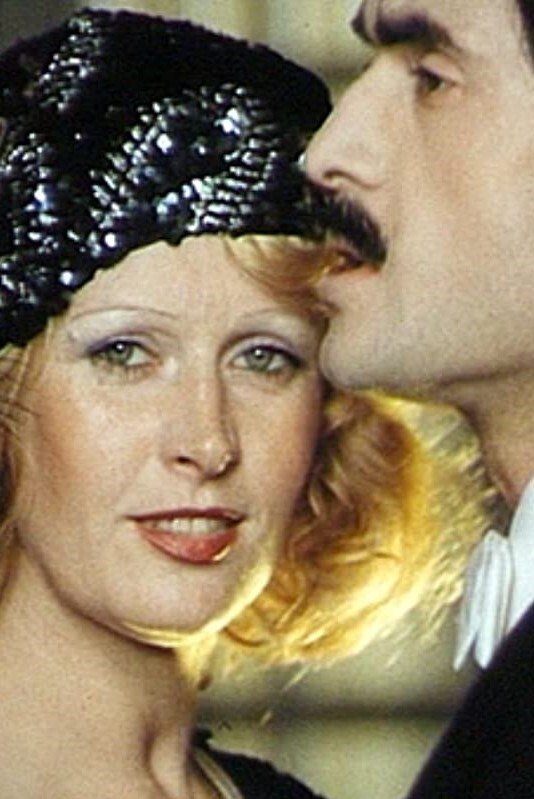 Oglądaj Jej powrót