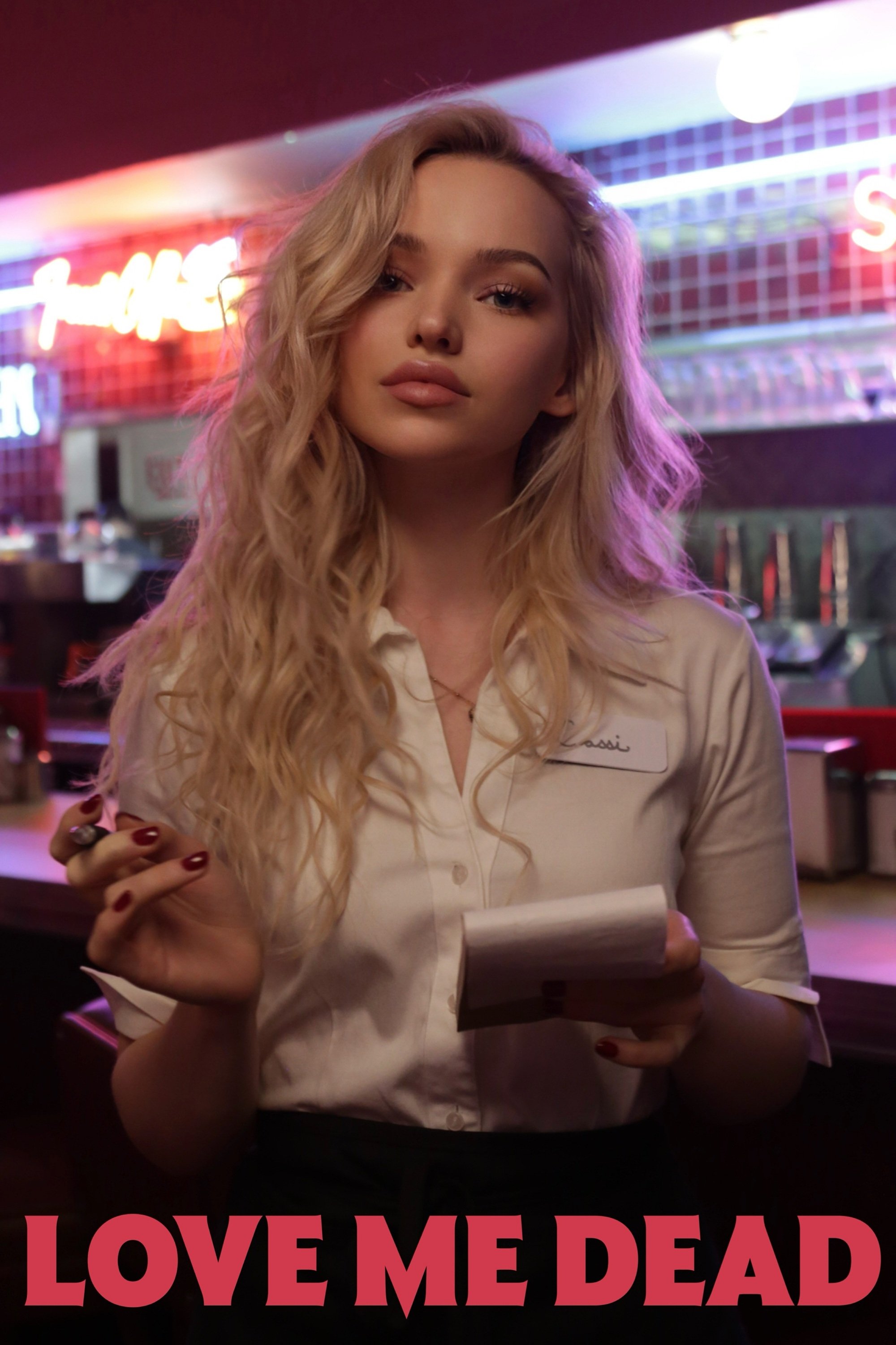 Oglądaj Love me dead