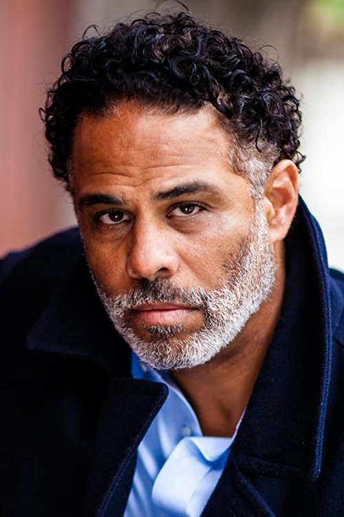 Adam Lazarre-White zdjęcie