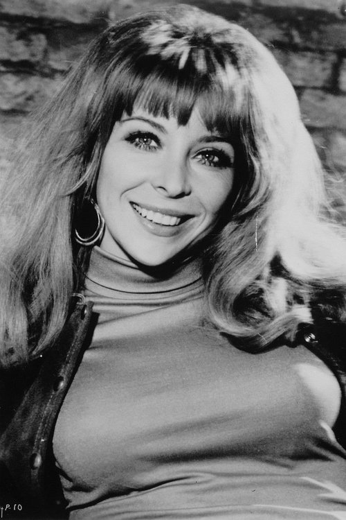 Angelique Pettyjohn zdjęcie