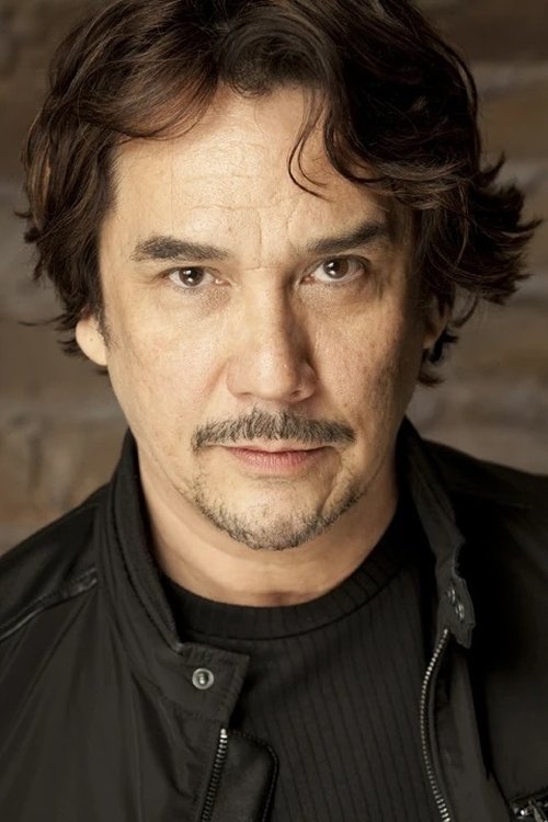 Anthony Salvador Lewis zdjęcie