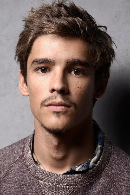 Brenton Thwaites zdjęcie