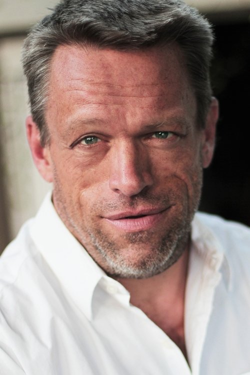Brian Thompson zdjęcie