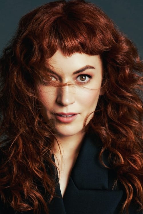 Britt Lower zdjęcie