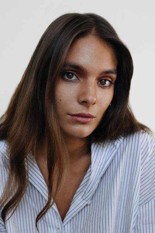 Caitlin Stasey zdjęcie
