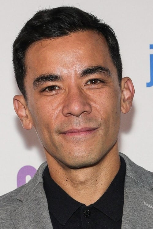 Conrad Ricamora zdjęcie