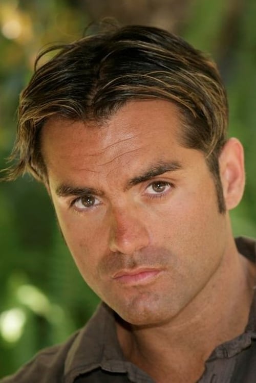 Corey Large zdjęcie