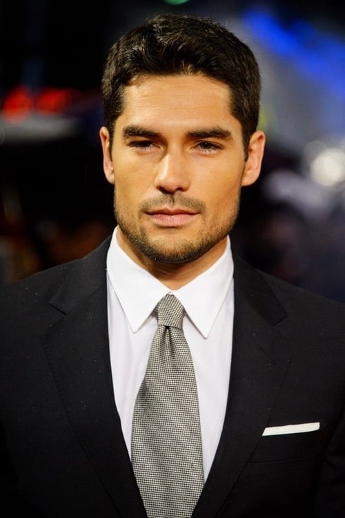 D.J. Cotrona zdjęcie