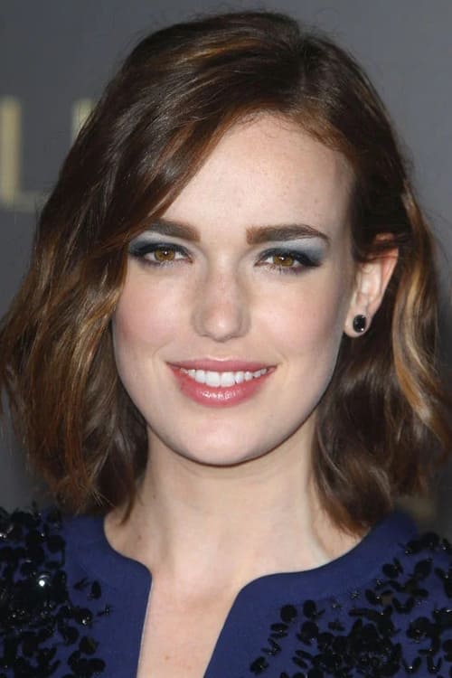 Elizabeth Henstridge zdjęcie