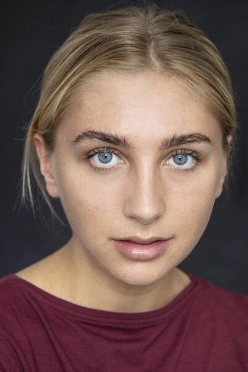 Ella Lily Hyland zdjęcie