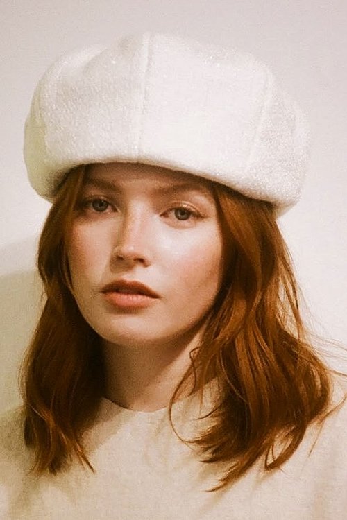 Ellie Bamber zdjęcie