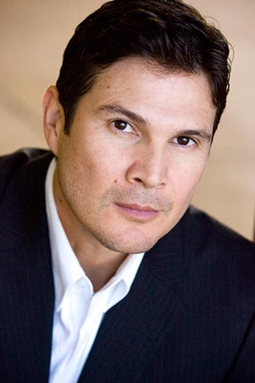 George Perez zdjęcie