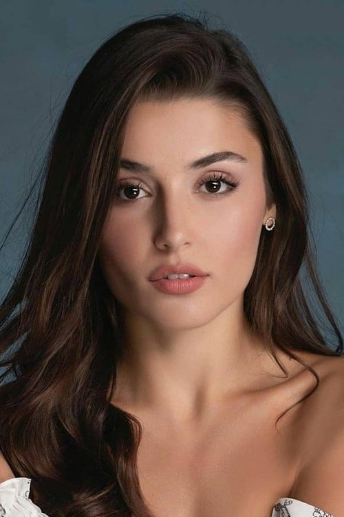 Hande Erçel zdjęcie
