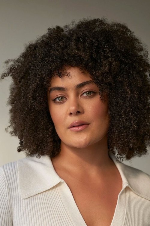 Izuka Hoyle zdjęcie