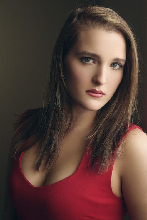 Jordan Blair Mangold Brown zdjęcie