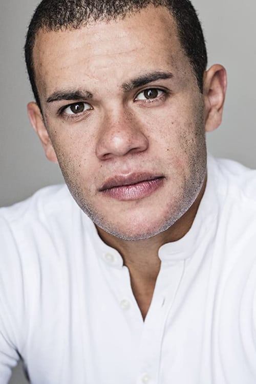 Julian Moore-Cook zdjęcie