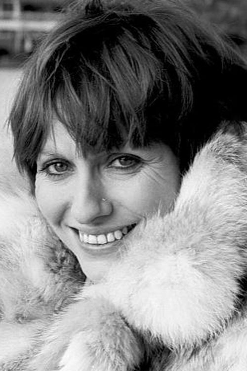 Juliette Mills zdjęcie