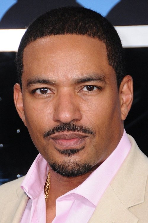 Laz Alonso zdjęcie