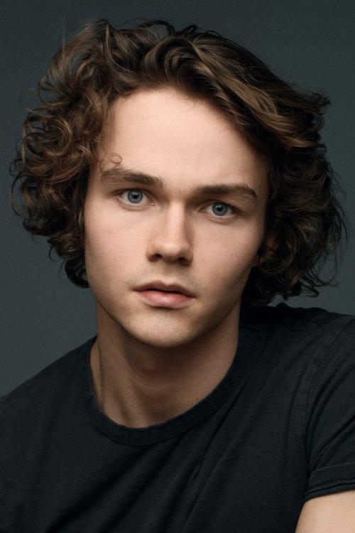 Levi Miller zdjęcie
