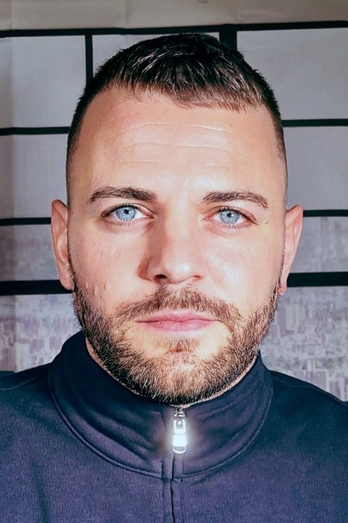 Lewis Saunderson zdjęcie