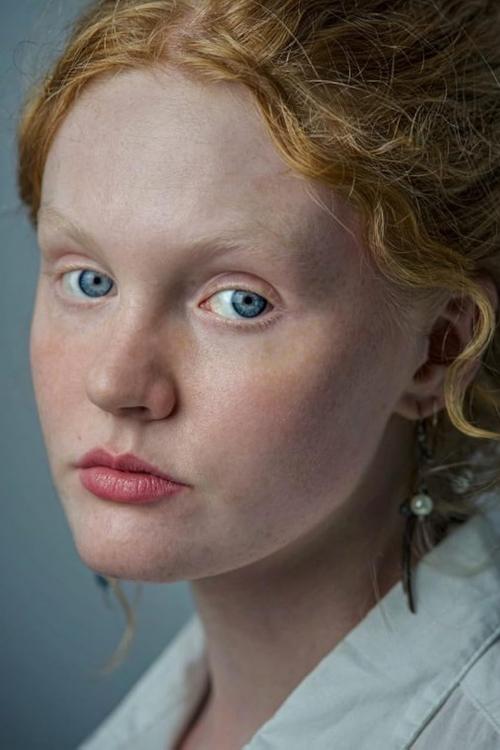 Lou Thompson zdjęcie