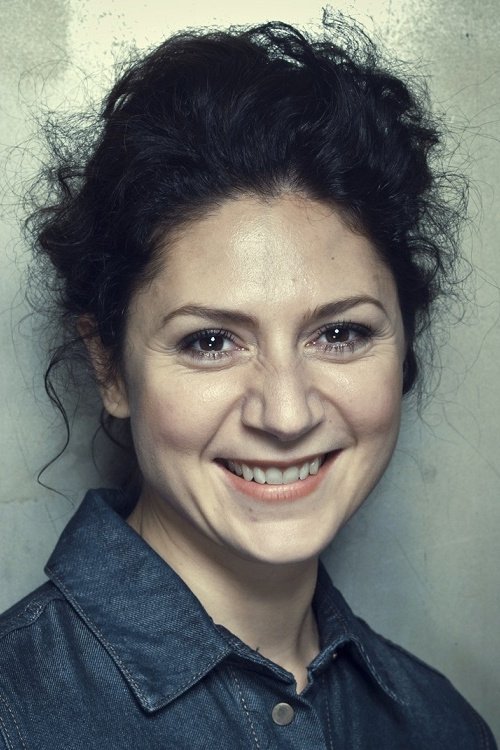 Martha Issová zdjęcie