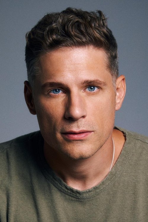 Matt Lauria zdjęcie