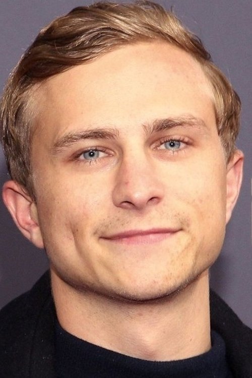 Max Hubacher zdjęcie