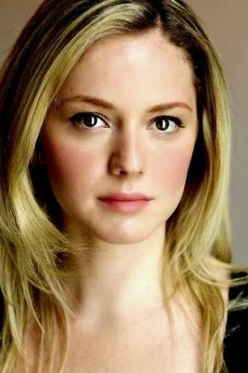 Mia Topalian zdjęcie