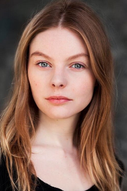 Nell Hudson zdjęcie