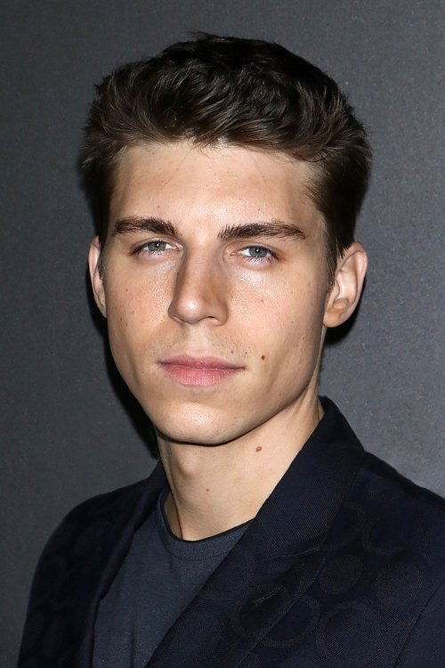 Nolan Gerard Funk zdjęcie