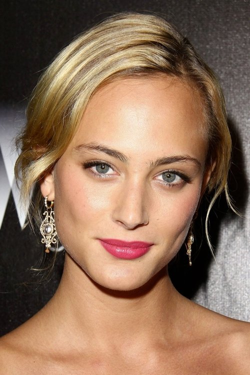 Nora Arnezeder zdjęcie