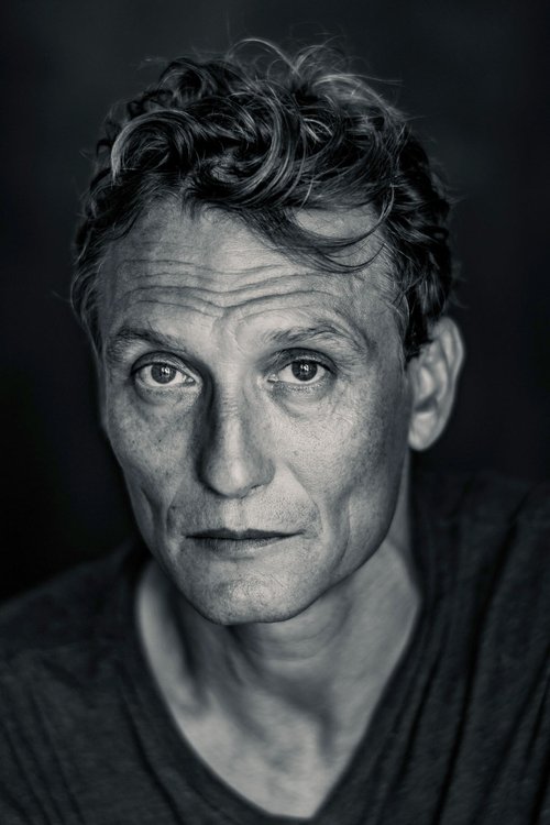 Oliver Masucci zdjęcie