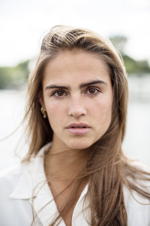 Olivia Lonsdale zdjęcie