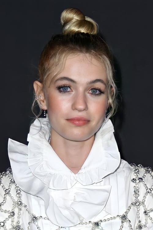 Olivia Scott Welch zdjęcie