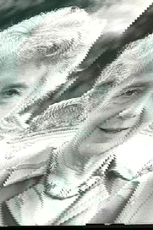 Peggy Ashcroft zdjęcie