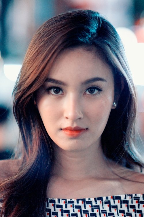 ตรีชฎา เพชรรัตน์ zdjęcie