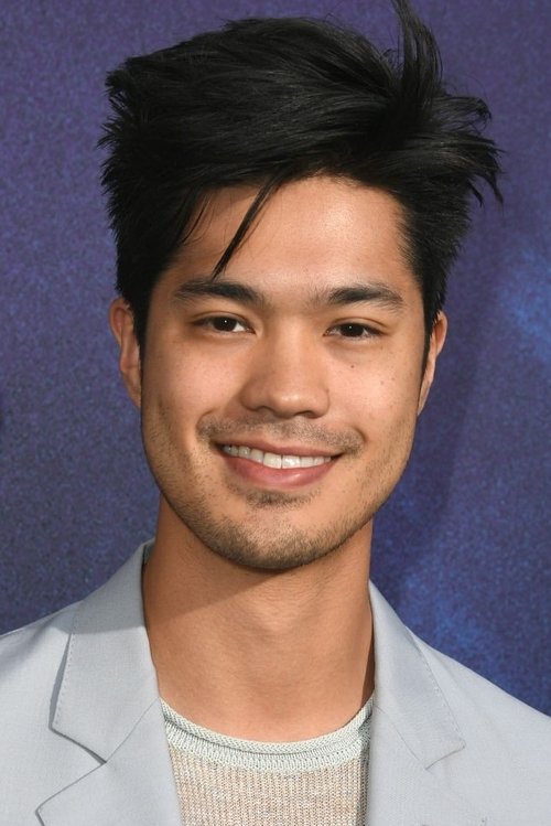 Ross Butler zdjęcie