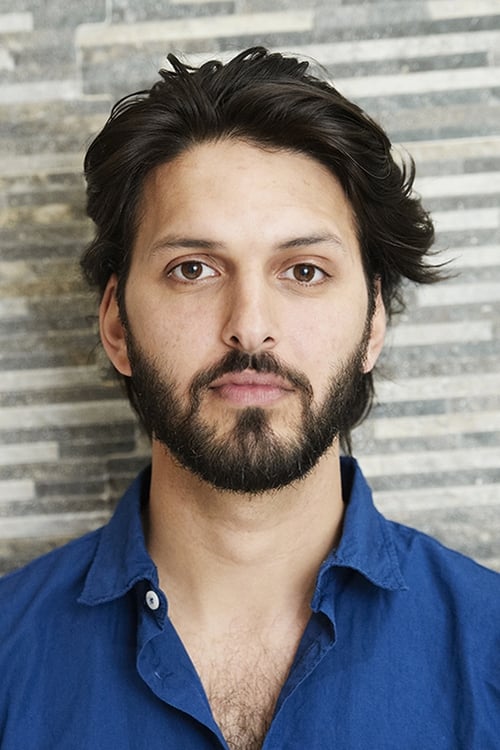 Shazad Latif zdjęcie