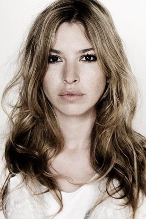 Tara Elders zdjęcie