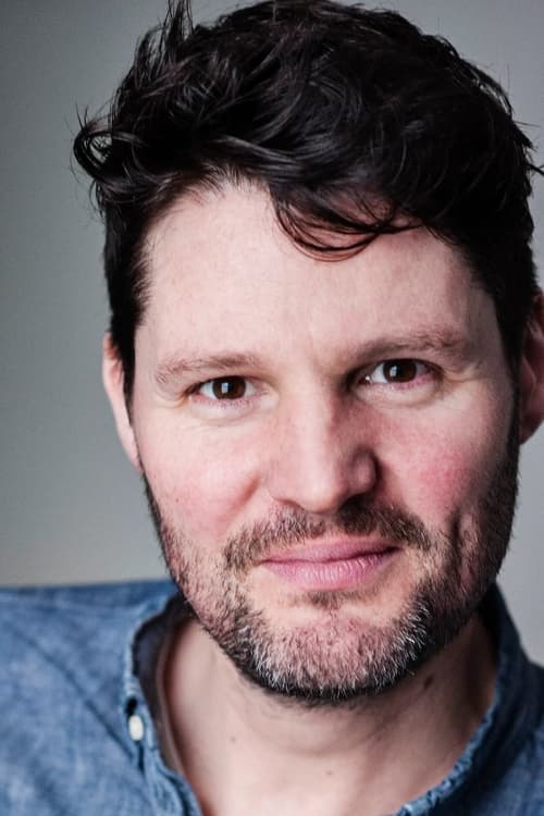 Theo Fraser Steele zdjęcie