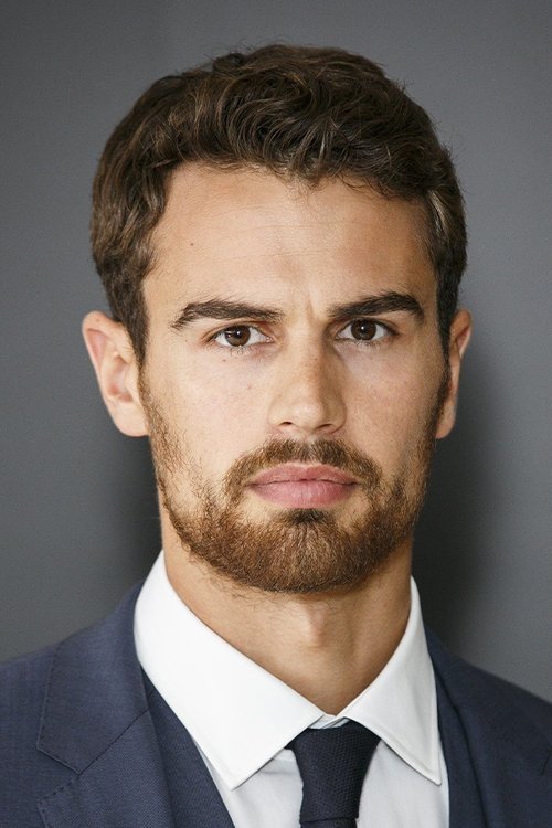 Theo James zdjęcie