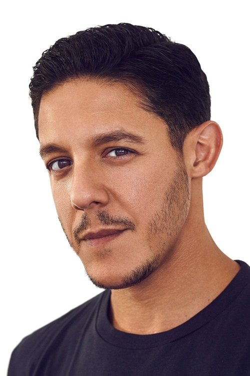 Theo Rossi zdjęcie