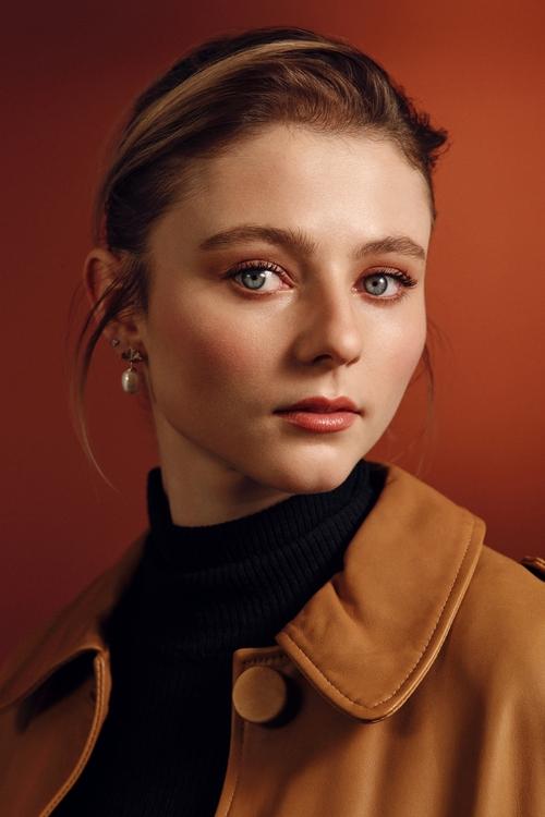 Thomasin McKenzie zdjęcie