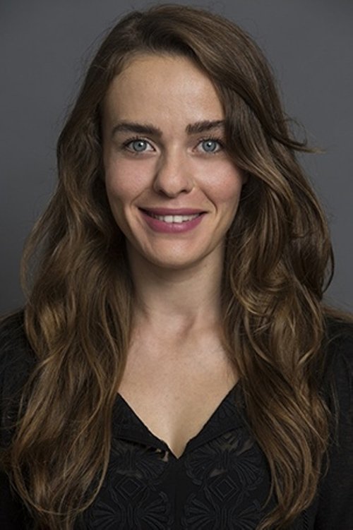 Tuğba Çom zdjęcie