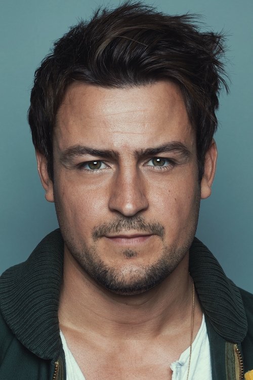 Tyler Hynes zdjęcie