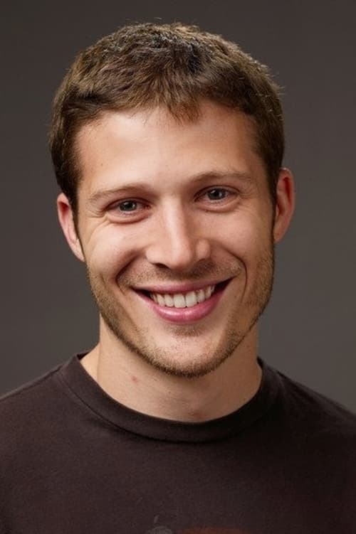 Zach Gilford zdjęcie