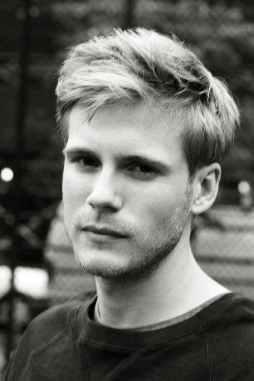 Zachary Booth zdjęcie